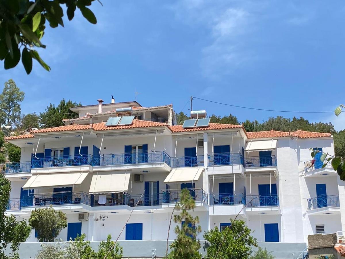 Matina Apartments Tyros Bagian luar foto