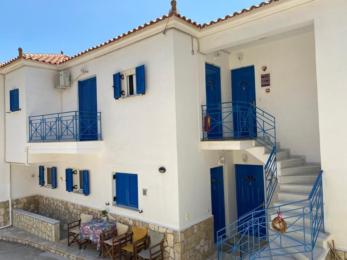 Matina Apartments Tyros Bagian luar foto